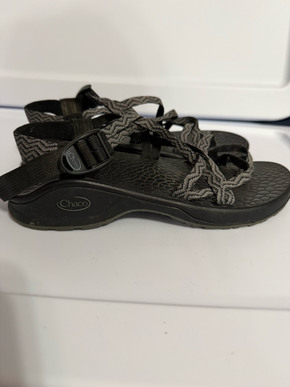 CHACO Updraft EcoTread ZX/2 Gray Wave Toe Loop Sandals Size 9 - Picture 3 of 8